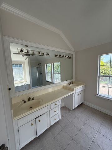 6832 Clear Spring Drive, Fort Worth, TX 76132