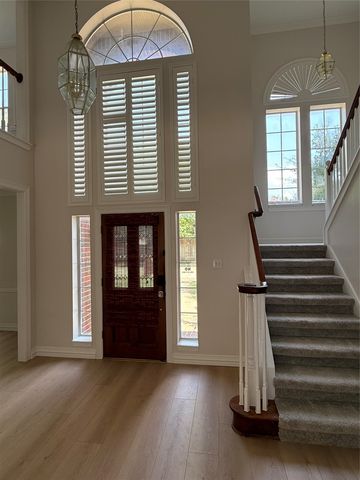 6832 Clear Spring Drive, Fort Worth, TX 76132