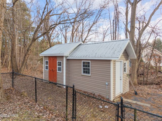 6110 Johnston Road, Guilderland, NY 12159