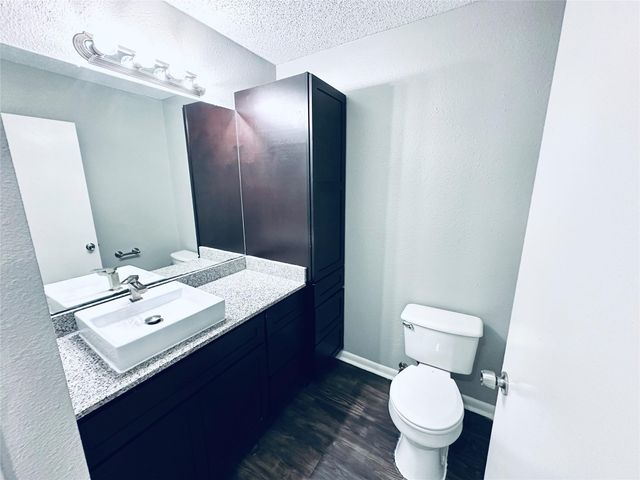 2612 Gwendolyn LN A, Austin, TX 78748