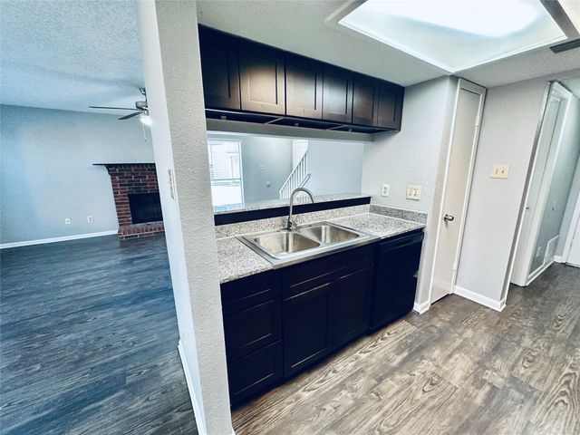 2612 Gwendolyn LN A, Austin, TX 78748