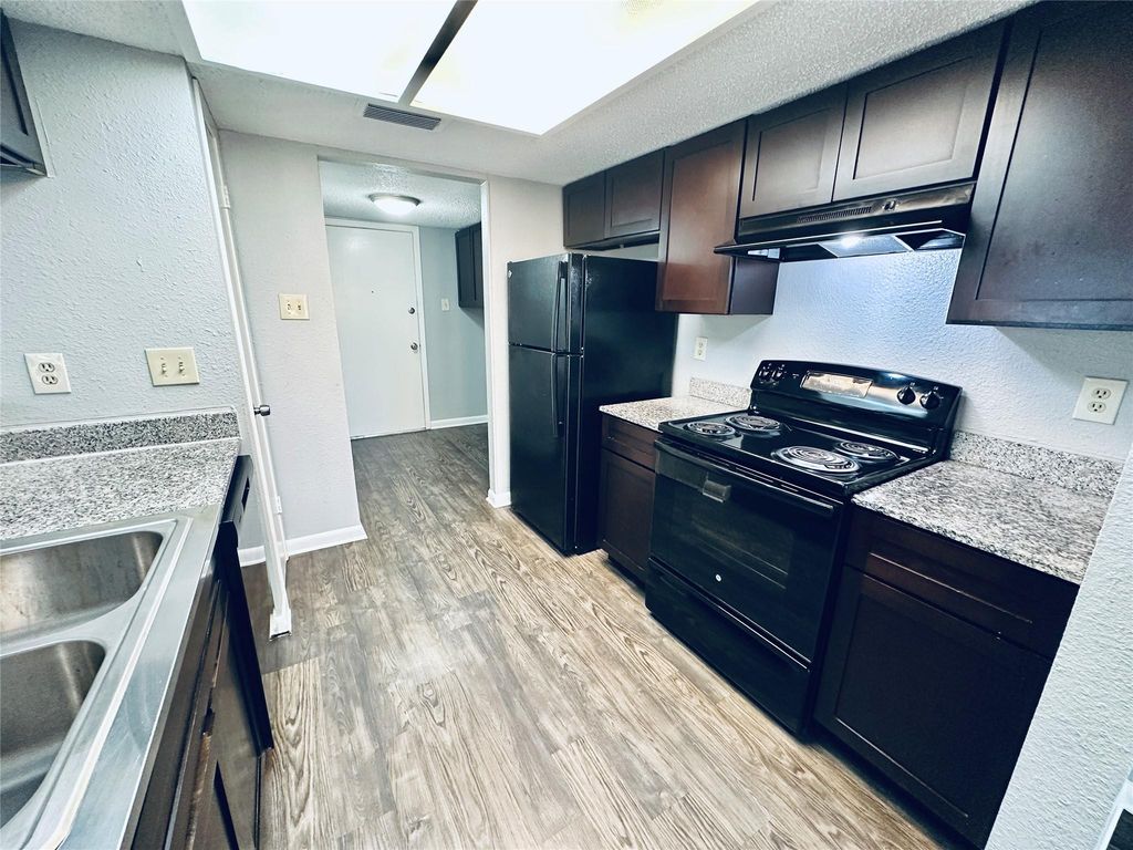 2612 Gwendolyn LN A, Austin, TX 78748