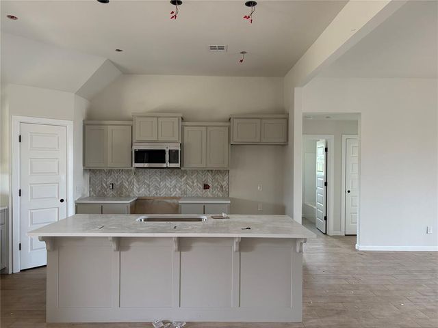 8708 NW 75th Street, Oklahoma City, OK 73132