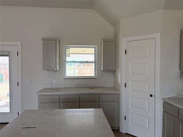 8708 NW 75th Street, Oklahoma City, OK 73132