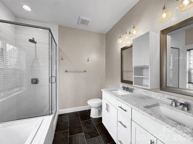 17 Elkmont Terrace, Asheville, NC 28804