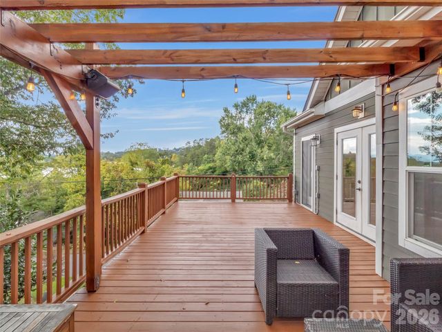 17 Elkmont Terrace, Asheville, NC 28804