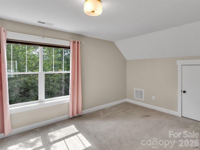 17 Elkmont Terrace, Asheville, NC 28804