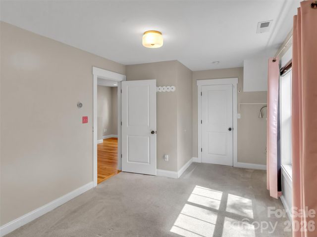 17 Elkmont Terrace, Asheville, NC 28804