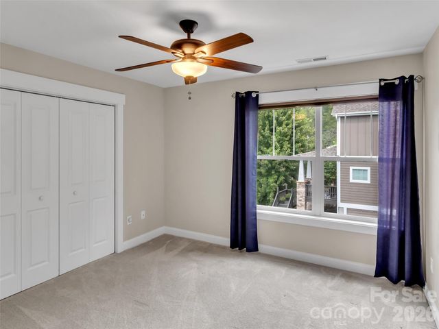 17 Elkmont Terrace, Asheville, NC 28804