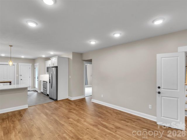 17 Elkmont Terrace, Asheville, NC 28804