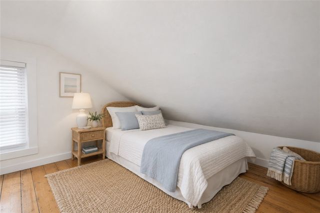 23 Holland Street 2, Newport, RI 02840