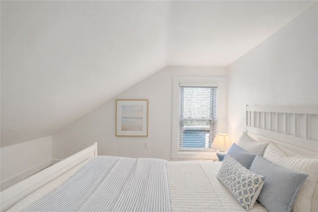 23 Holland Street 2, Newport, RI 02840