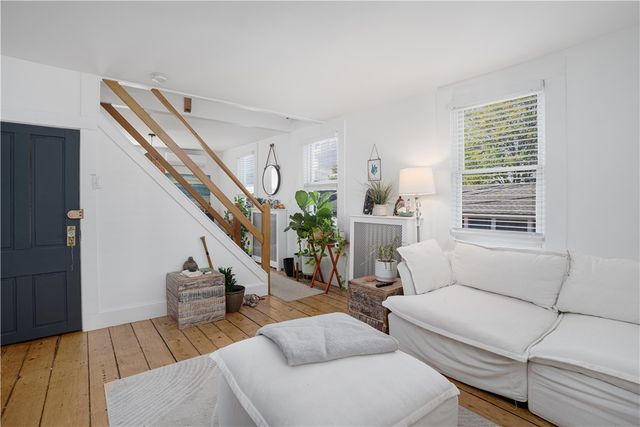 23 Holland Street 2, Newport, RI 02840