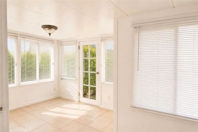 4213 W Roberts, Santa Ana, CA 92704