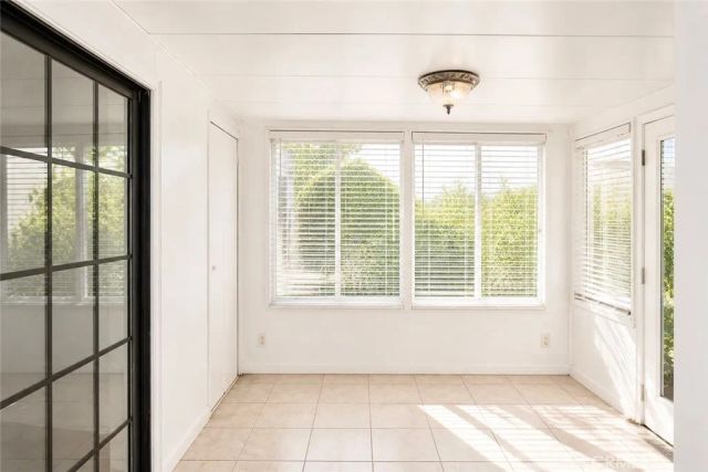 4213 W Roberts, Santa Ana, CA 92704