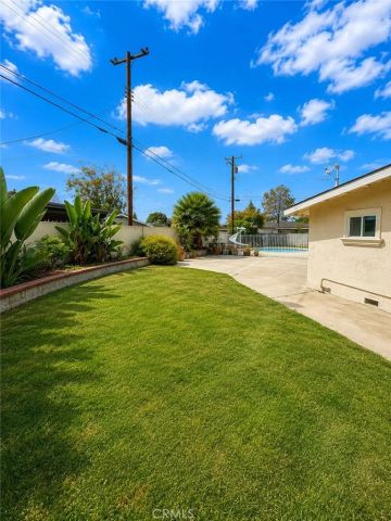 4213 W Roberts, Santa Ana, CA 92704
