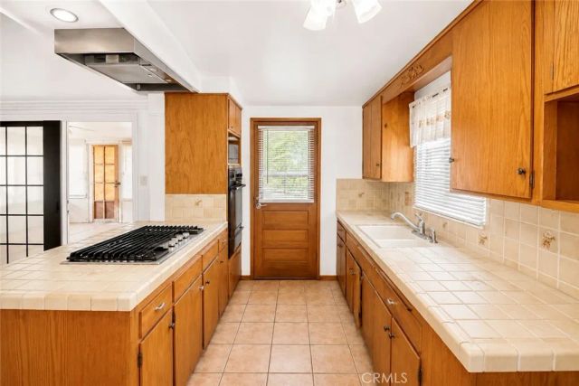 4213 W Roberts, Santa Ana, CA 92704