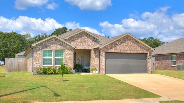 801 Buffalo Avenue, Gentry, AR 72734