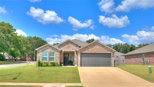 801 Buffalo Avenue, Gentry, AR 72734