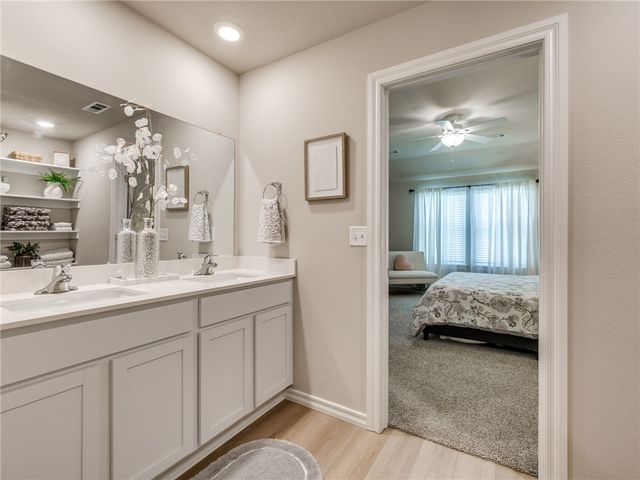801 Buffalo Avenue, Gentry, AR 72734