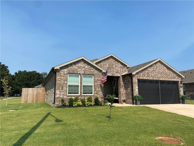 801 Buffalo Avenue, Gentry, AR 72734