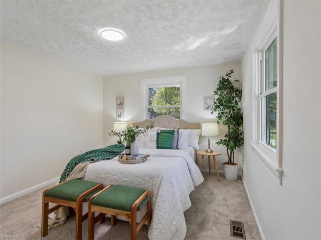 4404 Hickory Fork RD, Gloucester, VA 23061