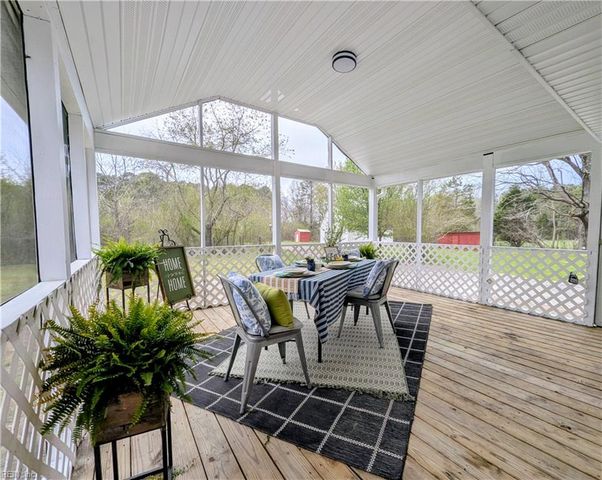 4404 Hickory Fork RD, Gloucester, VA 23061