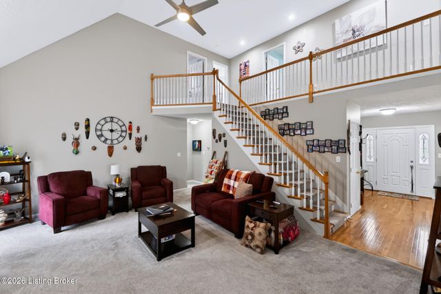 6204 Cottage Ridge Pl, Louisville, KY 40214