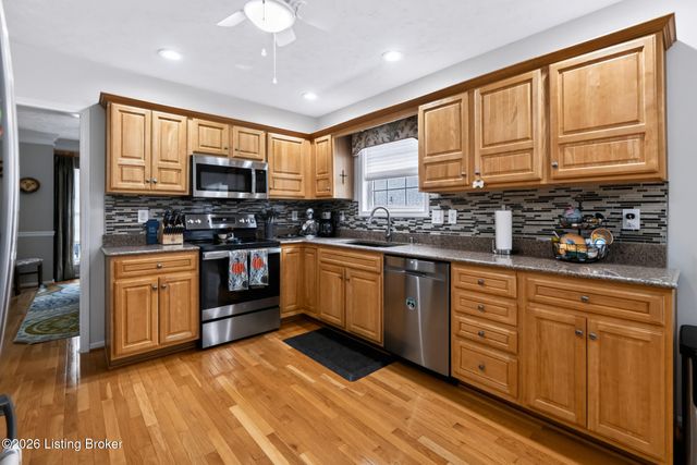 6204 Cottage Ridge Pl, Louisville, KY 40214