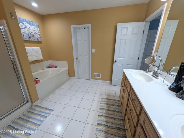6204 Cottage Ridge Pl, Louisville, KY 40214