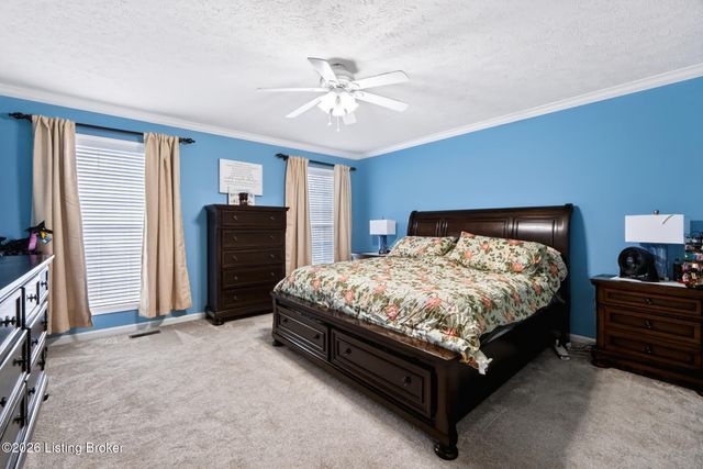 6204 Cottage Ridge Pl, Louisville, KY 40214