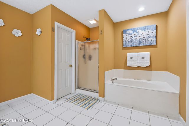6204 Cottage Ridge Pl, Louisville, KY 40214