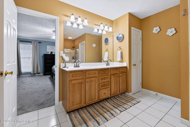 6204 Cottage Ridge Pl, Louisville, KY 40214