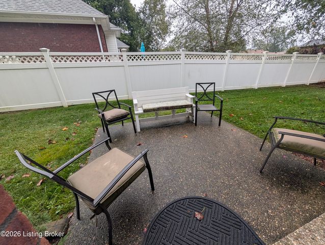 6204 Cottage Ridge Pl, Louisville, KY 40214