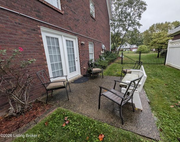 6204 Cottage Ridge Pl, Louisville, KY 40214
