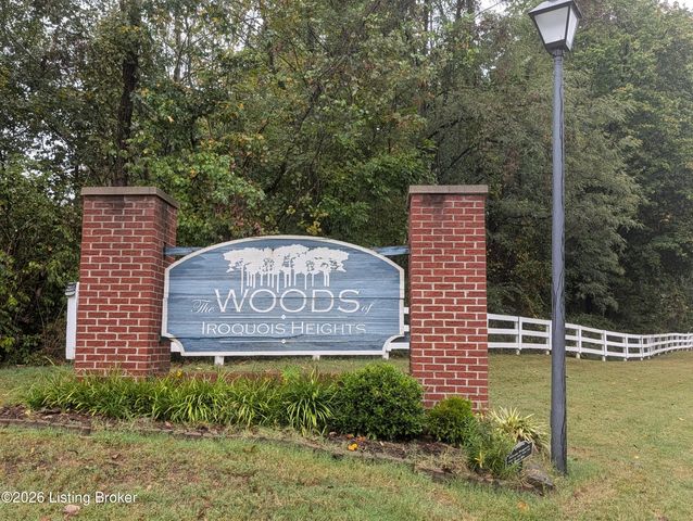 6204 Cottage Ridge Pl, Louisville, KY 40214