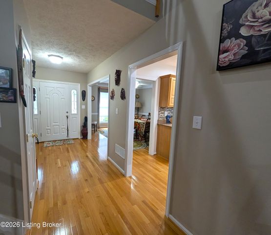6204 Cottage Ridge Pl, Louisville, KY 40214