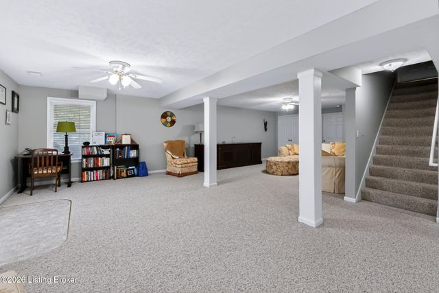 6204 Cottage Ridge Pl, Louisville, KY 40214