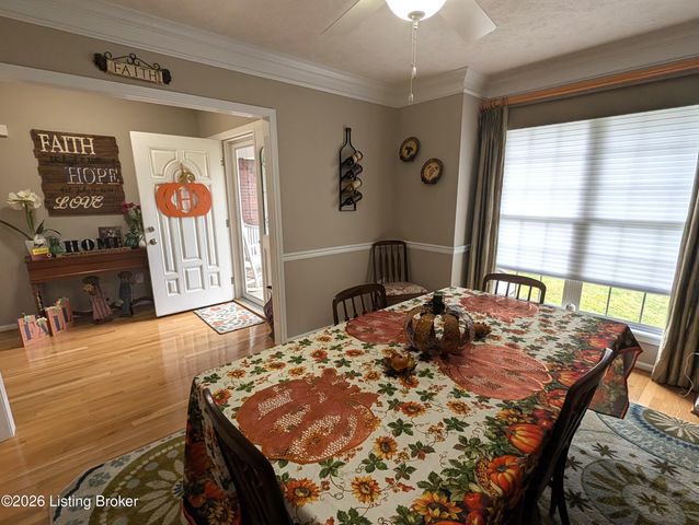 6204 Cottage Ridge Pl, Louisville, KY 40214