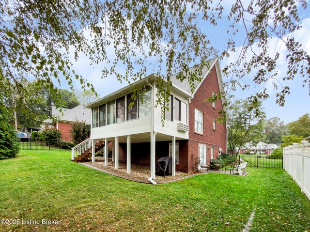 6204 Cottage Ridge Pl, Louisville, KY 40214