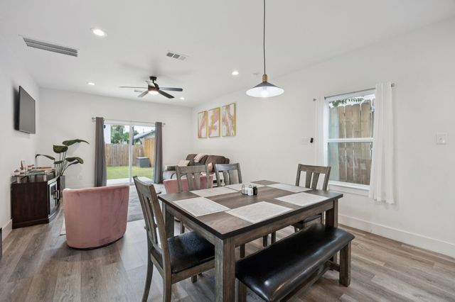 2608 Birmingham Avenue, Dallas, TX 75215