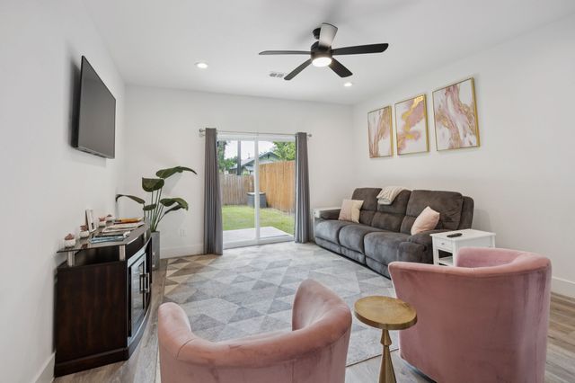 2608 Birmingham Avenue, Dallas, TX 75215