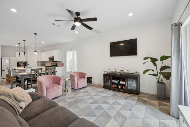 2608 Birmingham Avenue, Dallas, TX 75215