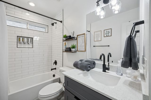 2608 Birmingham Avenue, Dallas, TX 75215