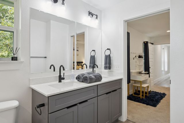 2608 Birmingham Avenue, Dallas, TX 75215