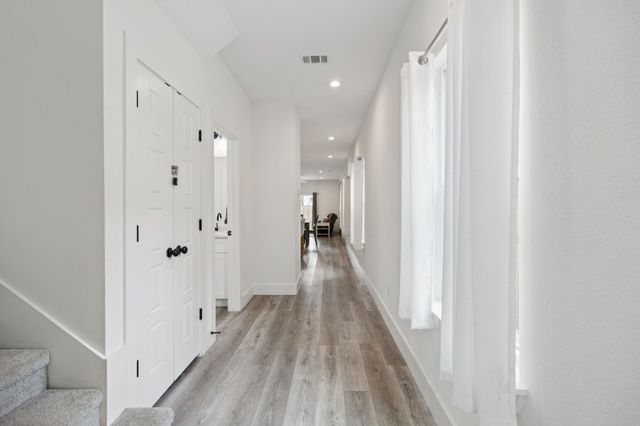 2608 Birmingham Avenue, Dallas, TX 75215