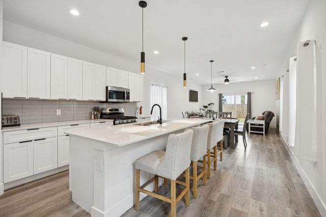 2608 Birmingham Avenue, Dallas, TX 75215