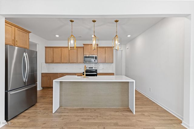 92 N District Avenue N, Clayton, NC 27527