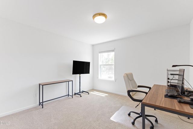 92 N District Avenue N, Clayton, NC 27527