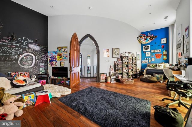 1345 E SUSQUEHANNA AVE, Philadelphia, PA 19125